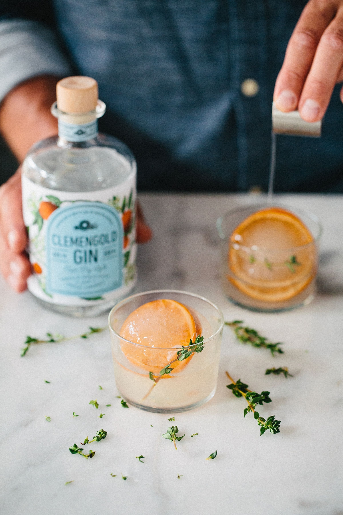 經典海角干燥風格，淡淡的柑橘味白酒包裝設計