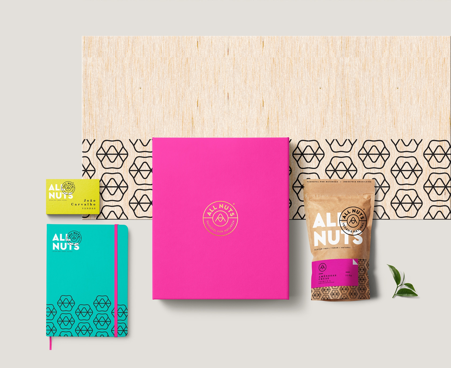 給人帶來(lái)愉悅的堅(jiān)果食品包裝設(shè)計(jì)